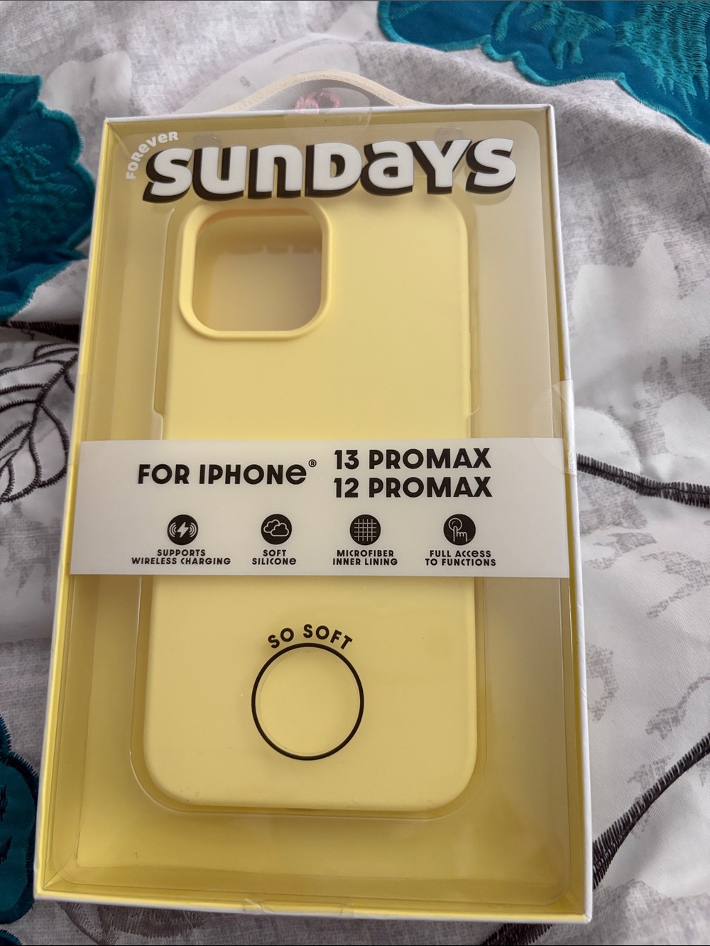 sundays Yellow Silicone Case for iPhone 13 Pro Max / 12 Pro Max